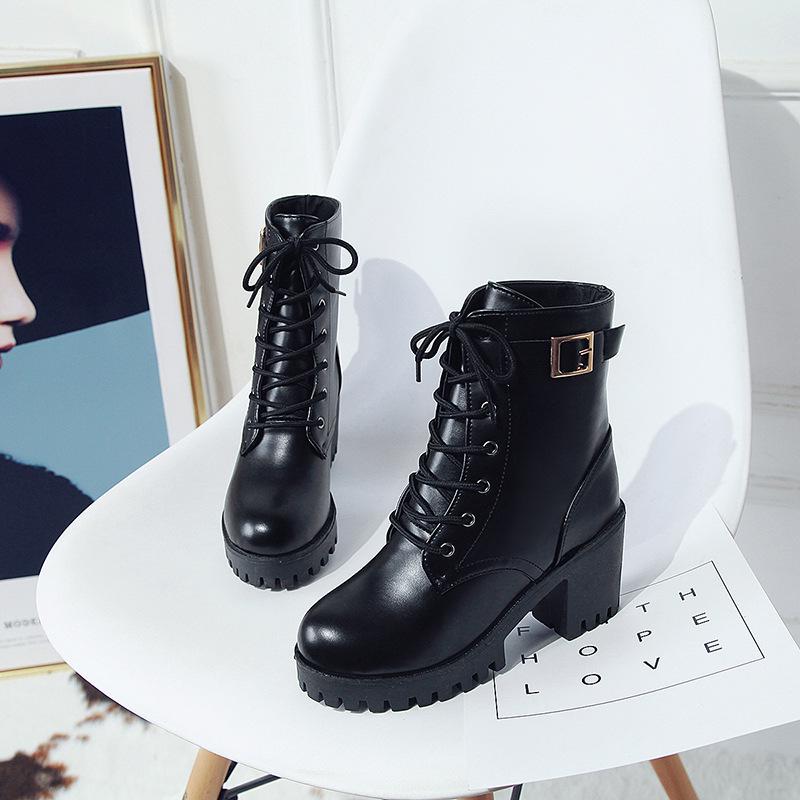 Women's British-Style 2024 Martin Boots: Autumn/Winter Fashionable Thick Heel, Thick Sole, High Heel Short Boots in Korean Style.