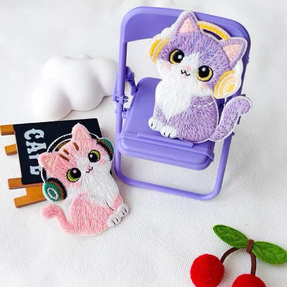 4 Pcs Mixed Cute Cartoon Cat With Headphones Embroidered Patches Iron On Decorative Applique