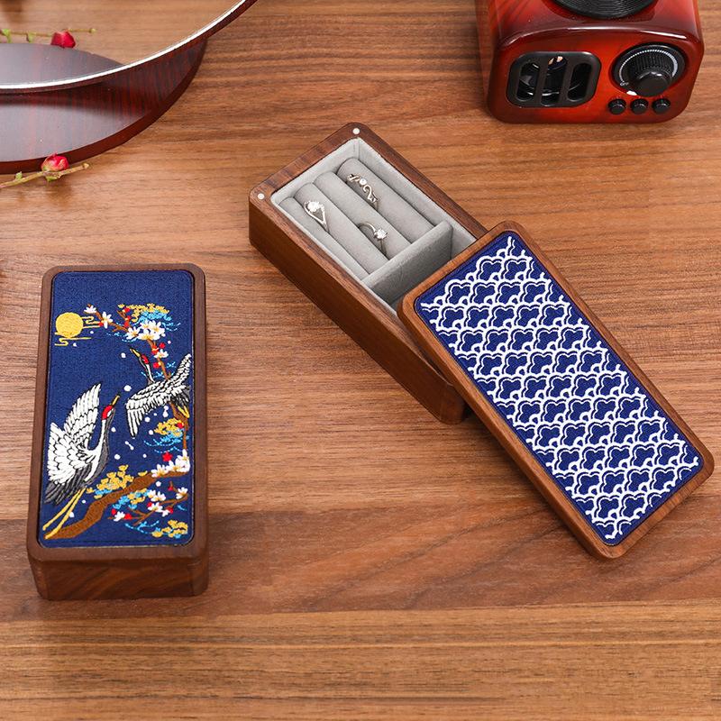 HeMu Magnetic Closure Embroidered Wooden Jewelry Box, Portable Mini Organizer for Rings, Earrings, Necklaces and Bracelets