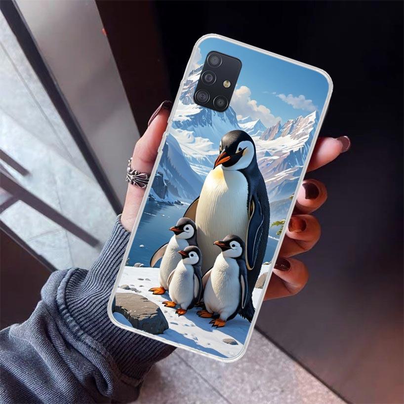 Penguins Love At The North Pole Phone Case For Samsung Galaxy A12 A52S A42 A32 A22 A51 A50 Note 20 Ultra 10 S10 Plus A71 A70 A31
