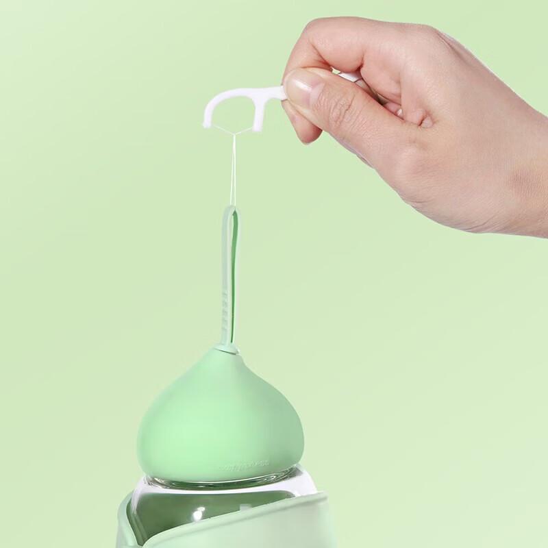 MARYYA Oral Care Dental Floss Sticks (18 Bags of 50)