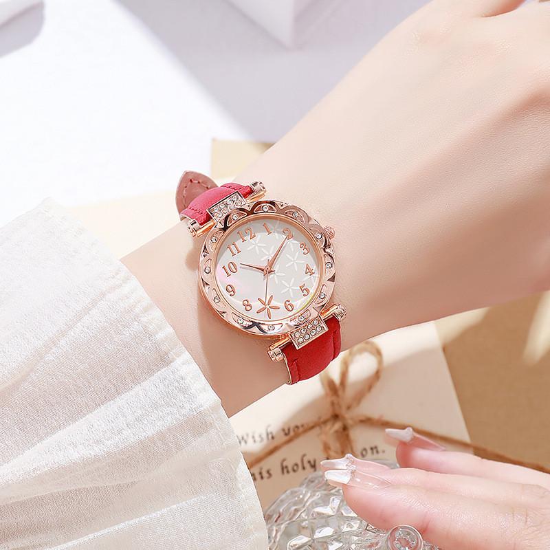 Womens Fashion Quartz Watch With Stainless Steel Band For Casual Daily Wear