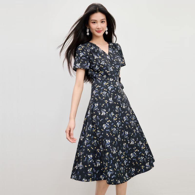 Qiushui Yiren V-neck Floral A-line Dress L