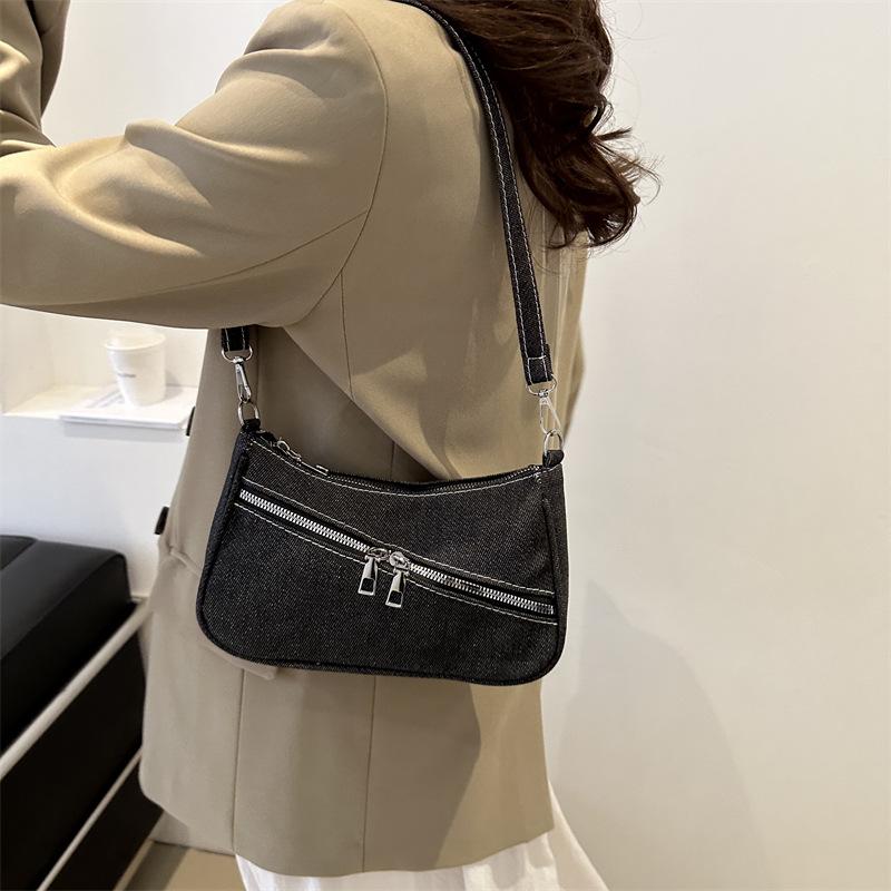 Korean Version Denim Underarm Bag 2025 Summer New Personality Trendy Flu Locomotive Style Shoulder Bag Foreign Style Small Square Bag