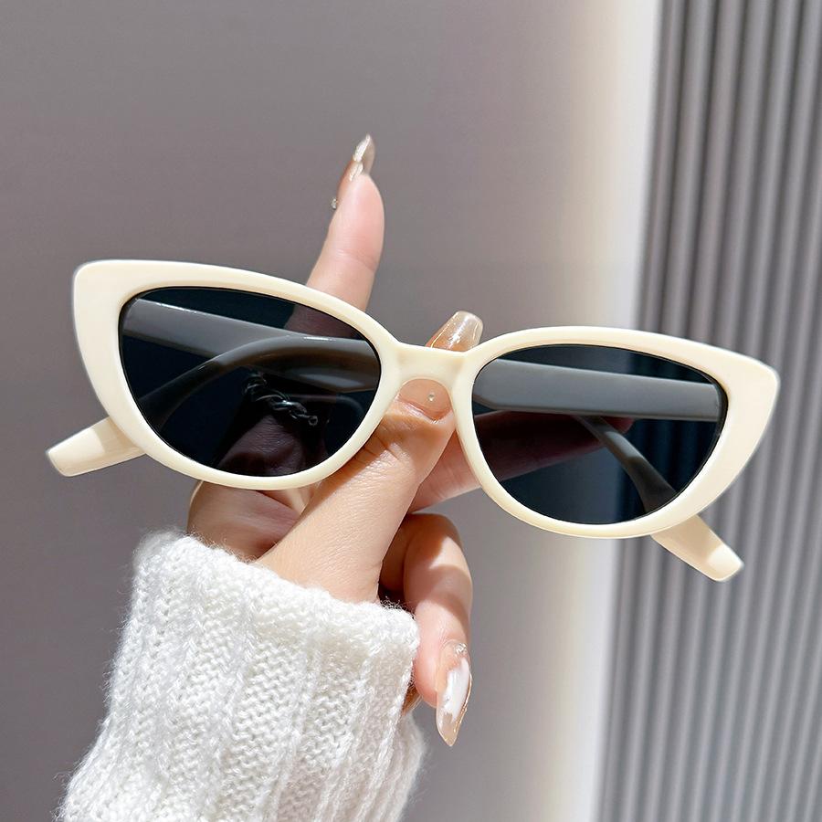Fashion Cat Eye Sunglasses Women  Luxury Brand Classic Vintage Sun Glasses for Ladies Shades UV400 Trendy Travel Sunglass