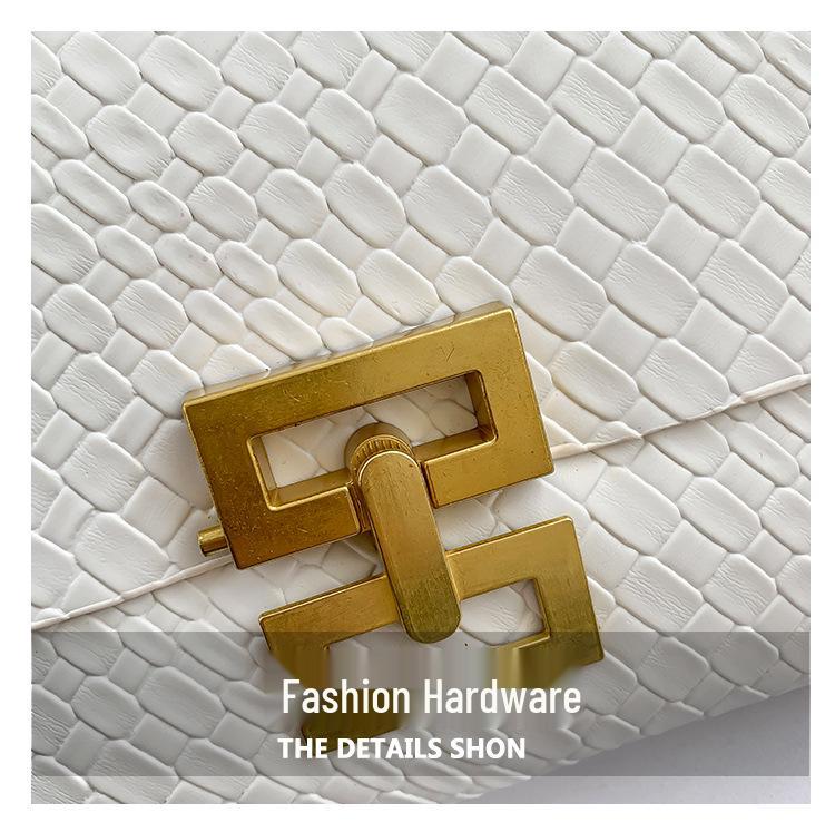 Women's Spring 2024 Slim Crocodile Pattern Clutch: Patent Leather Envelope Bag and Wallet