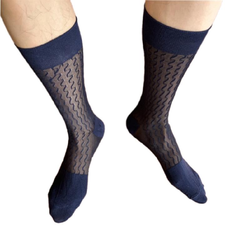 Herren Leichte Dünne Transparente Nylon Netzstrümpfe Modisches Wellenförmiges Gestreiftes Muster Formelle Socken für den Modernen Gentleman Geschenk