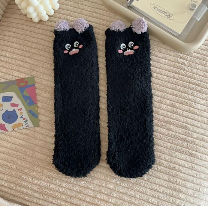 Women's Warm Solid Color Floor Socks Non Slip Plush Knitted Coral Fleece Socks No Show Socks kawaii cute men
