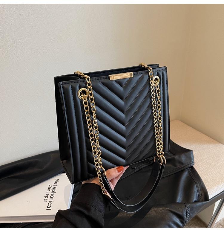 

2025 углубление осень новый тренд мода простой большая вместимость для поездок на работу досуг плечевая сумка-тоут женская чёрный