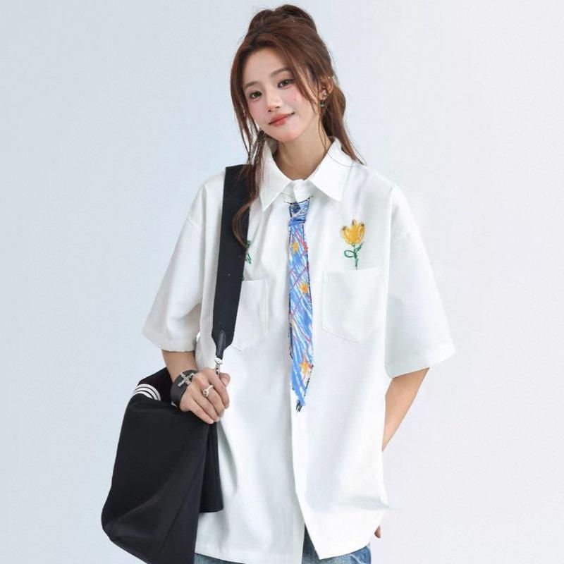 

Женские рубашки с цветочным граффити, летние белые блузки с коротким рукавом на одной пуговице, свободные топы с лацканами и карманом XXL