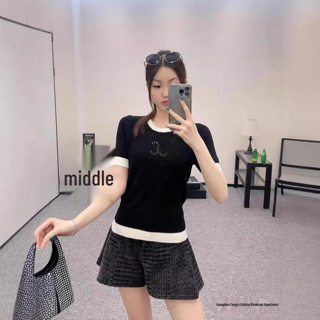 CH Minimalistický podzimní pletený top s logem Double C a dutou žakárovou vazbou