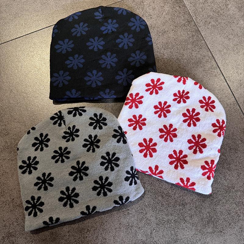 Fashionable Block Color Knitted Hat Acrylic Material Winter Outdoor Streetwear