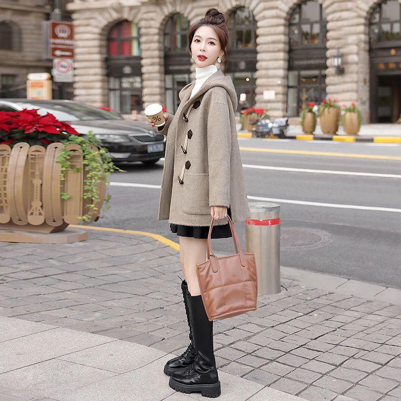 Woolen Coat Women's New Autumn and Winter Small Short Hooded Woolen Versatile Coat Feeling