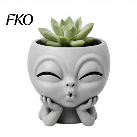 Office Desk Planter Funny Alien Face Planter, 3D Printed Novelty Plant Pot, Cute Gray Cactus Pot Head for Succulents Cacti Home Table Shelf