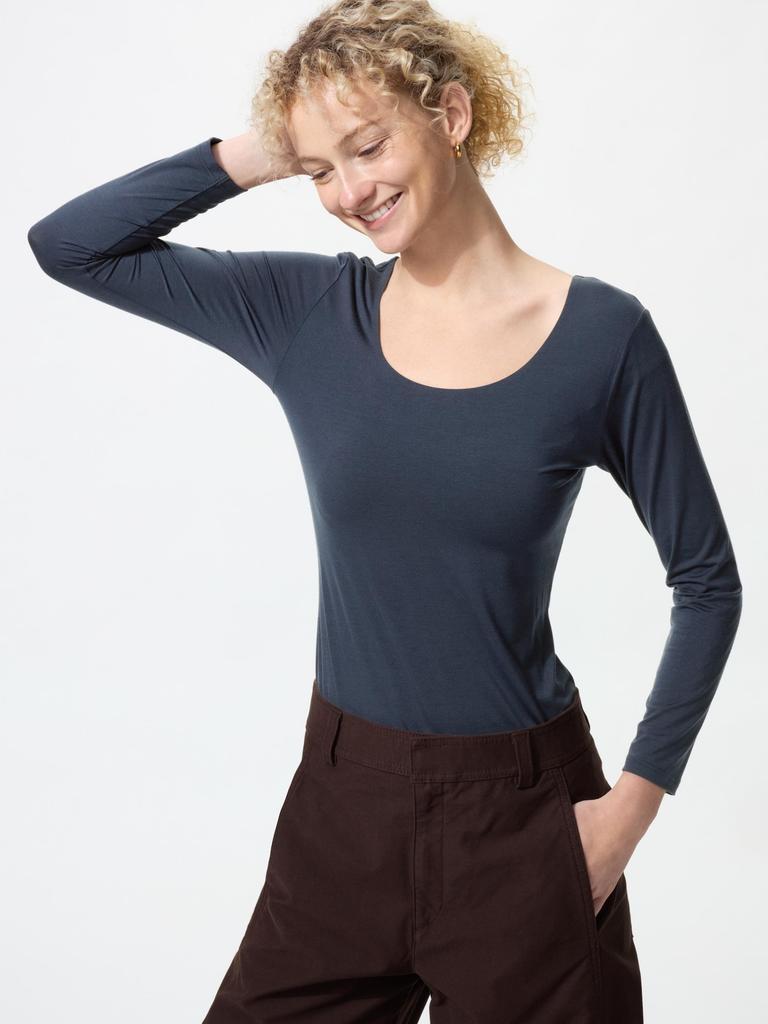 Uniqlo Japan HeaTTech U Neck T 8 Min Sleeve