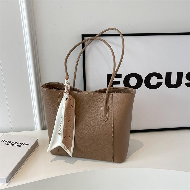 

Сумка-тоут с узором личи, новая большая сумка для поездок на работу в стиле ретро, простая и универсальная, с фактурой, одно плечо, косая женская сумка