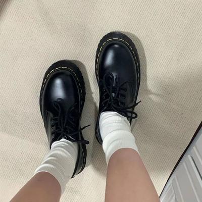 Hallyu reiner Wunsch Stil Muffin Plateau kleine Lederschuhe im Herbst 2025 neu runde Zehenpartie rutschfest täglich vielseitige Martin Boots