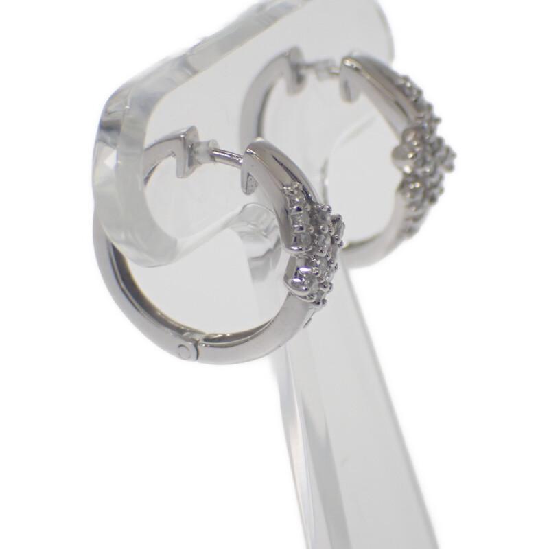No Brand  Pierce Women