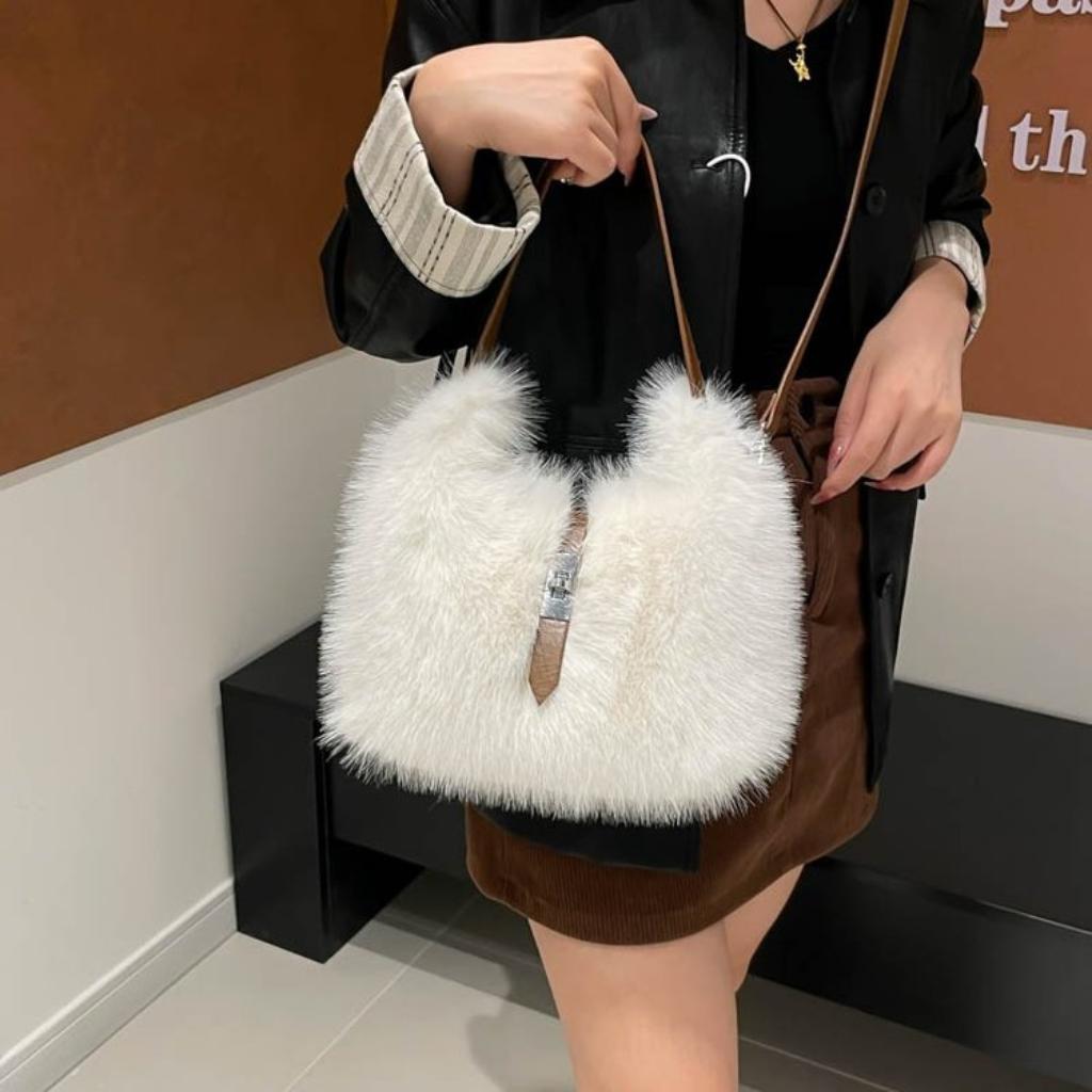 Shoulder Bag Women Plush Daily Commute