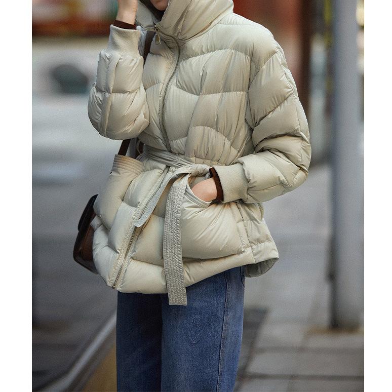 High-end Maillard white goose down bread clothes, goose down clothes Pinghu down jackets women's clothing, short niche women's winter