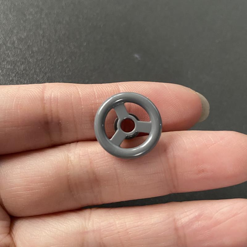 Kompatibilní stavební kostka 30663 Doplňky ke stavebním kostkám malých dílků DIY díly 2x2 volant, průměr 16 mm otočný talíř