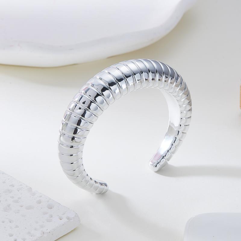 Big Cuff Bangles Bracelets Women Vintage Statement Plastic Geometric Open Bangle Hip Hop Punk Gold Silver Color Jewelry