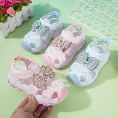 Summer Lightweight Mesh Kids Sandals Closed-toe Anti-Slippery Toddler Beach Shoes with Shiny Crystal Bowtie Princess Daily Wear