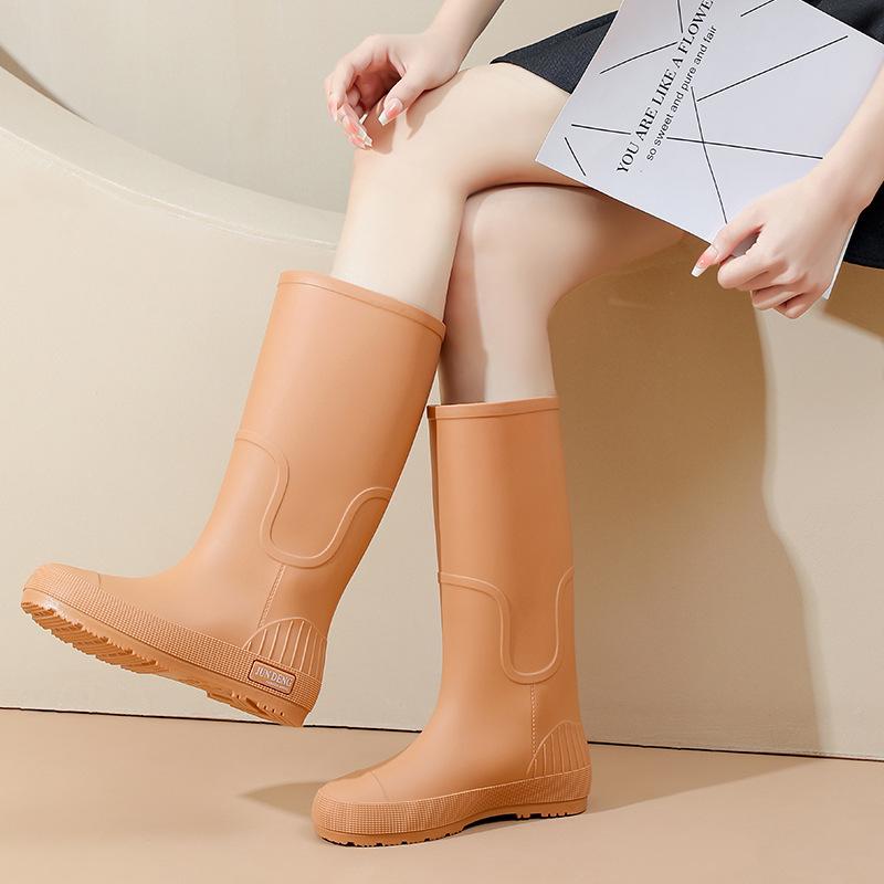 Women's Fashionable Anti Slip And Wear-resistant High Tube Rain Shoes