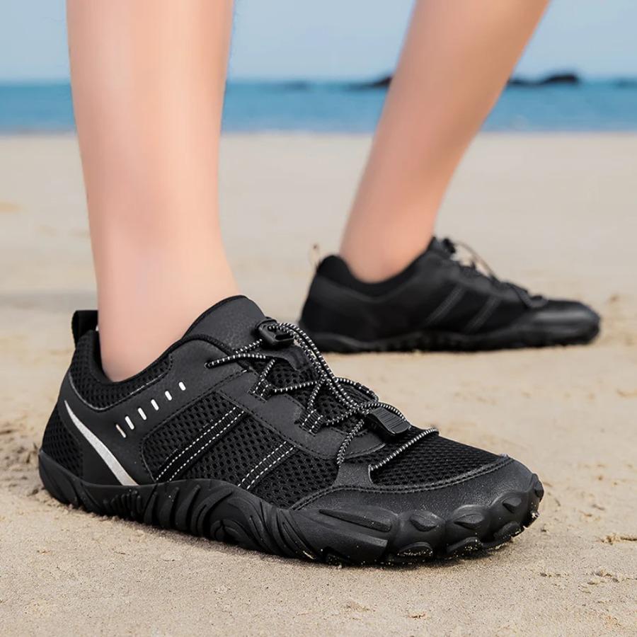 Men's Casual Sports Shoes, Anti-slip Hiking and Mountaineering Shoes, Large-sized 48-width Foot Mesh Breathable Men's Shoes