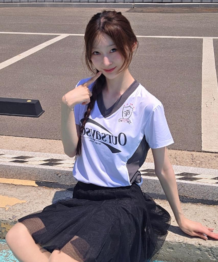 Awoseiawo Sporty Cutout Contrast Piping Short Sleeve T-Shirt White/Charcoal