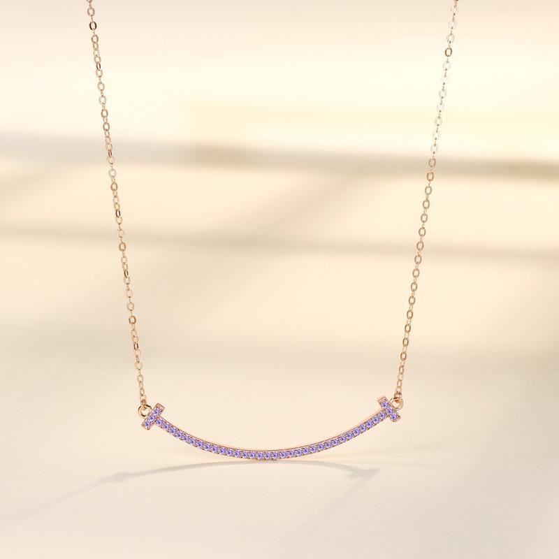 

Smile Necklace Female Niche Light Luxury Temperament Versatile Fashion High-End Glossy Diamond-Encrusted Smiley Face Pendant Female Quality