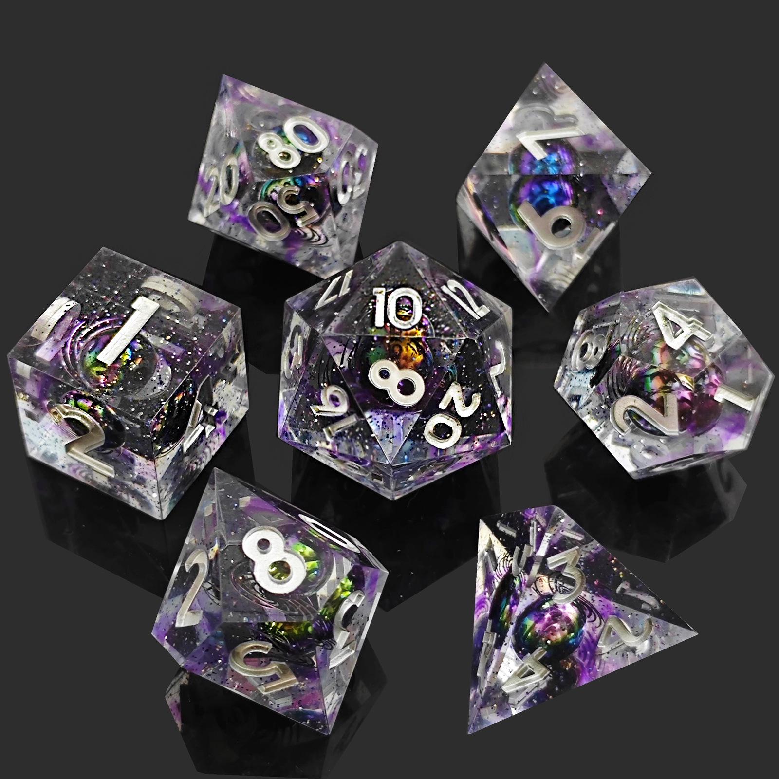 

Новые полиэдрические кубики D20 из смолы Planet для ролевых игр DND и COC.