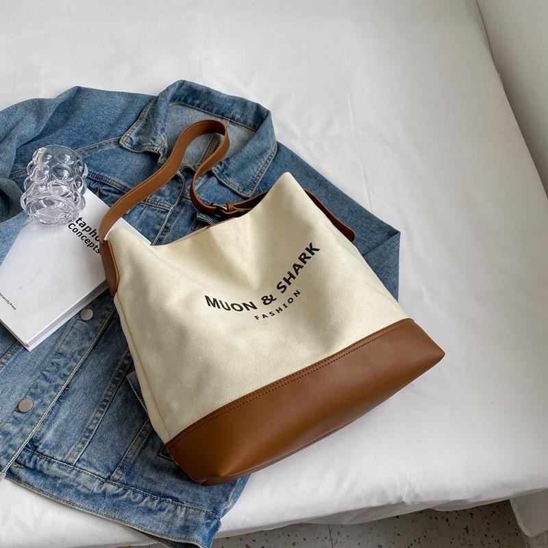 

Холщовая сумка Женская Большая вместимость Новая сумка через плечо Классная сумка-мессенджер для поездок на работу Повседневная сумка-ведро коричневый