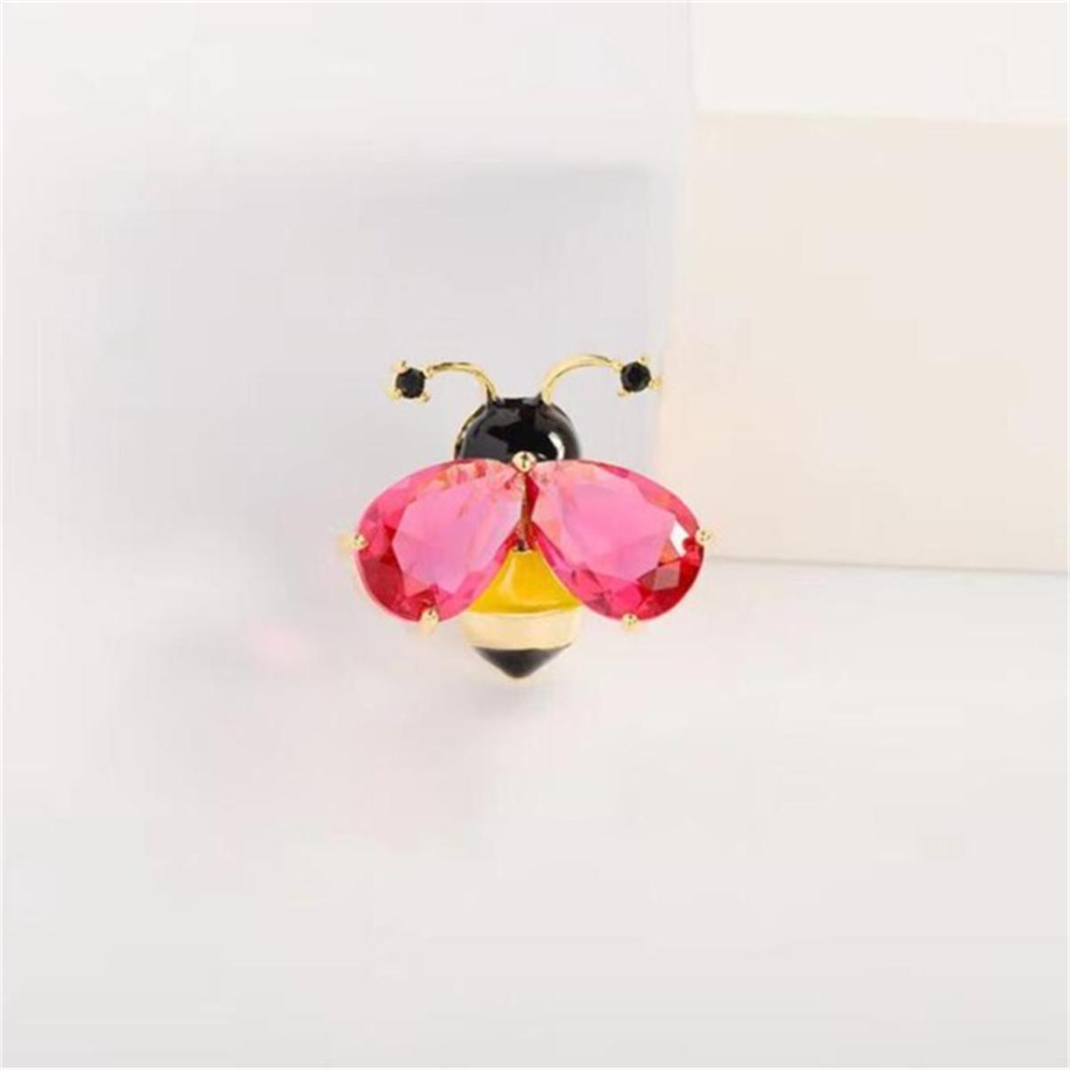 

Bee Brooch Women s Fashionable And Exquisite Small Pin Suit Shirt Backpack Decoration Jewelry Party Birthday Gift 2024