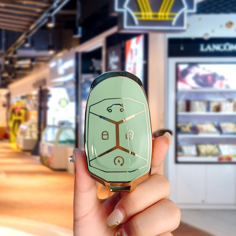 

Lynk & Co Car Key Case: Women s Style for Models 03, 01, 02, 06, 05, 09 with TPU Shell and Buckle.