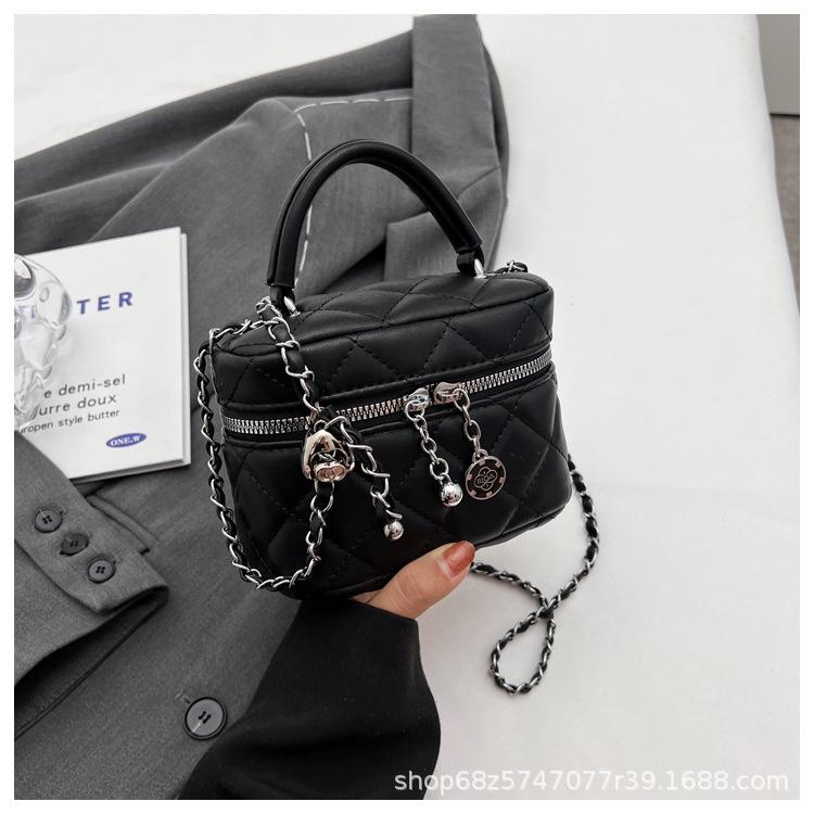 French Small Fragrance Korean Small Shoulder Bag High-end Women's Diamond Check Chain Tote Bag Fashion Texture Crossbody Bag