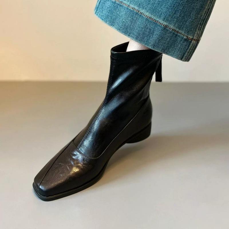 Huge and good-looking! Trend popular short boots French square head thick heel leather boots British style thin boots fashion boots