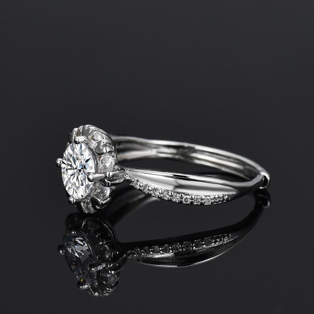 Elegant One Carat Snowflake Zircon Ring for Women – Light Luxury Proposal Jewelry