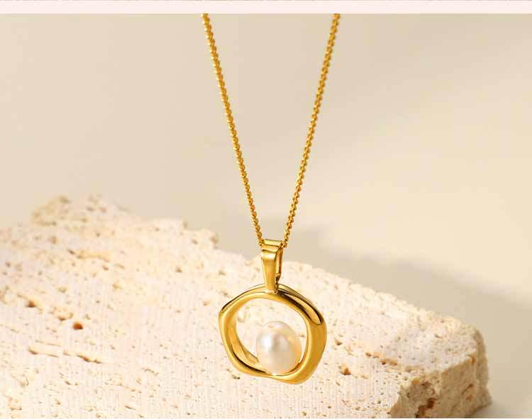 Fashionable Light Luxury Pearl Pendant Necklace with Irregular Circle Design and Durable Colorfast Titanium Steel Chain