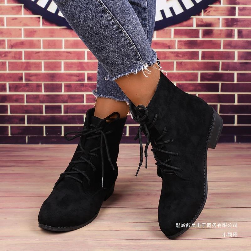 New Style of Shoes: Large-sized Short-top Lace-up Boots for Women, Pointed-toe Mid-heel Flat Thin Single Boots