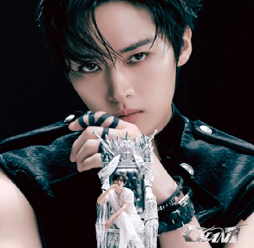 

STRAY KIDS ЯПОНІЯ 2-й ПОВНИЙ АЛЬБОМ GIANT SEALED CD СТАНДАРТНЕ ОБМЕЖЕНЕ СОЛО вер. LEE KNOW