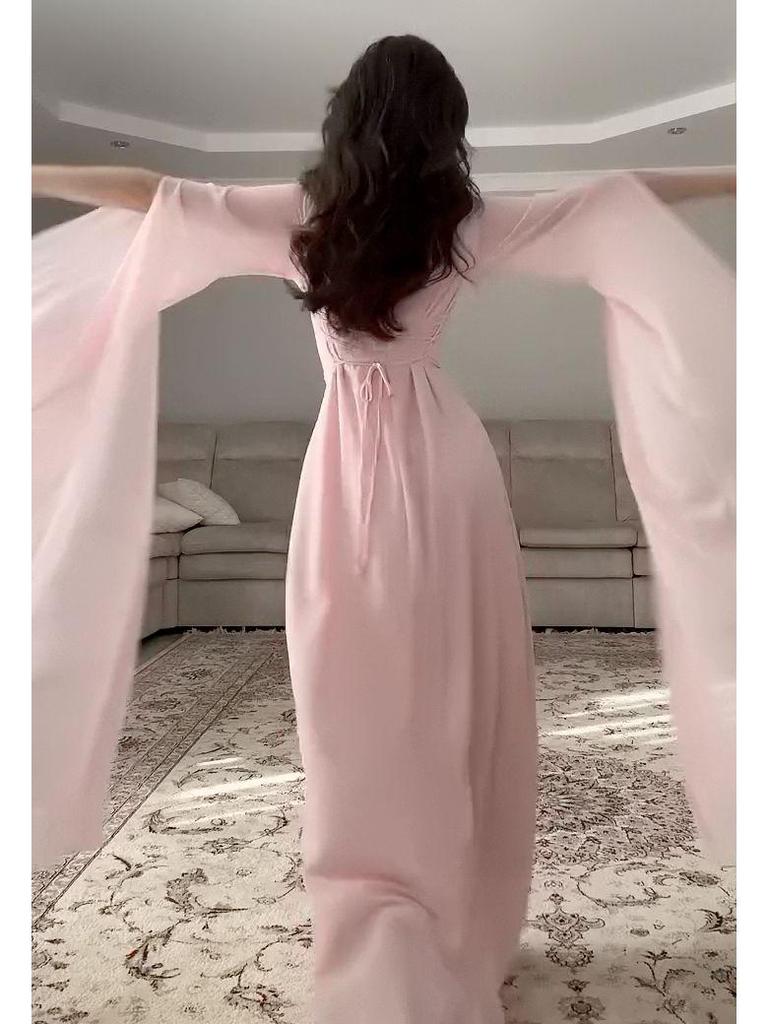 2025 Frühling Nahost Damenmode: Schickes taillenbetonendes langes Kleid