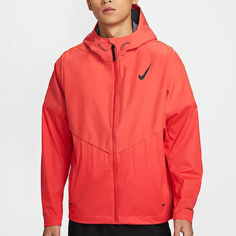 Nike Aeroswift Storm-Fit Větruodolná Vodoodpudivá Běžecká Bunda s Kapucí na Zip Pánské bundy Světle červená Tmavě červená Černá FZ9040-696