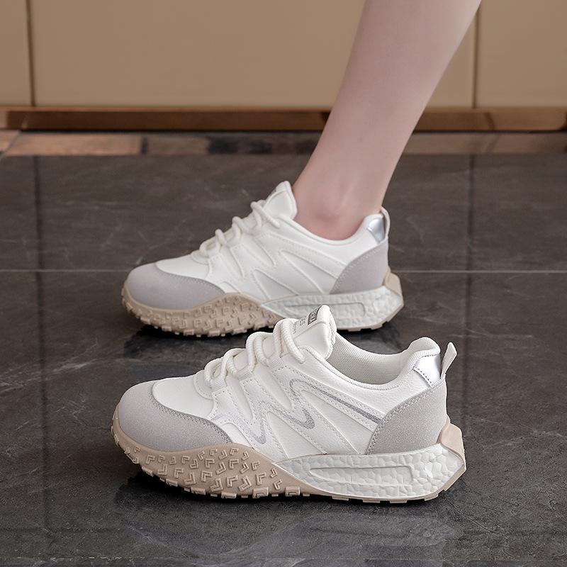 

Platform-soled fashionable versatile Forrest Gump shoes women s 2025 spring new Korean version low-top casual sports Forrest Gump board shoes 9529 40