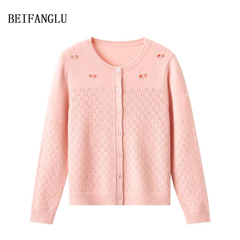 Northern Deer Heart-Shaped Jacquard Knit Wool Cardigan