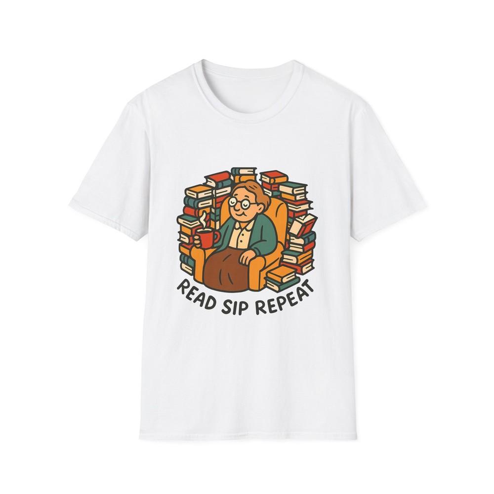 

Унисекс футболка софтстайл Уютный библиотекарь Чтение Чай Книги Сцена 4XL