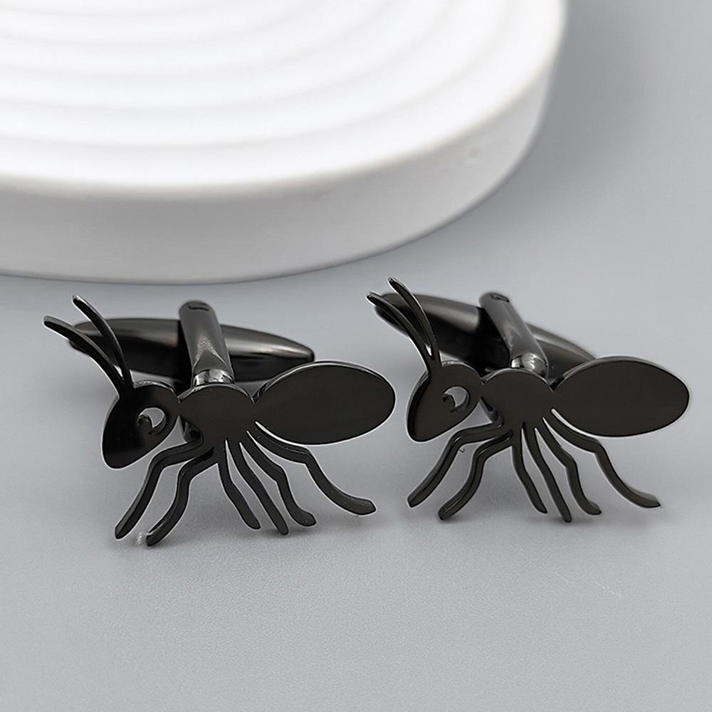 Fun gold-plated ant badge, ladies’ anti-exposure buttons, suit lapel pin, collar brooch, formal accessories