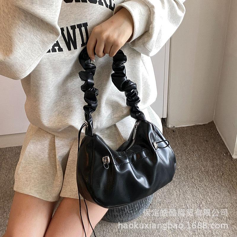 Geantă de subraț de nișă de înaltă calitate, geantă de umăr, geantă crossbody de mare capacitate pentru femei 2024 nouă, geantă tote pentru navetiști, geantă pentru femei