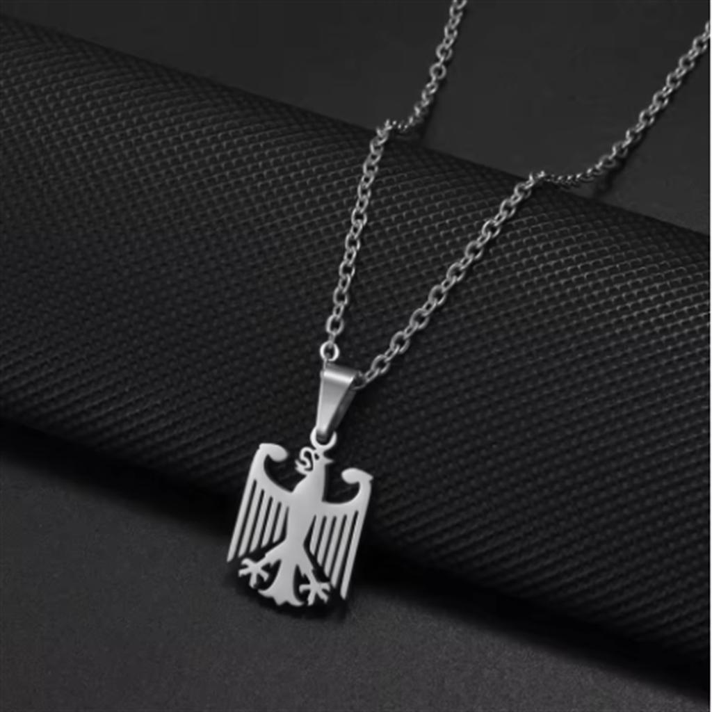 Collana Pendente alla Moda e Unica con Aquila Emblema Nazionale in Acciaio Inossidabile
