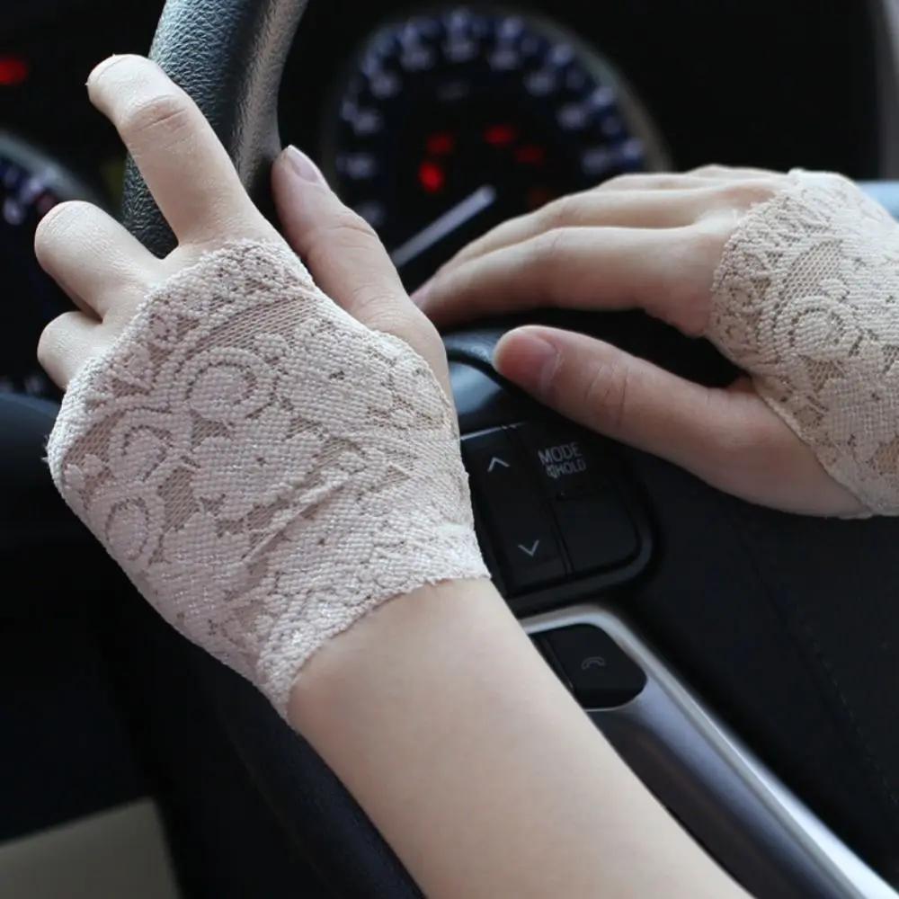 Sexy Mesh Sunscreen Half Finger Gloves Cosplay Lace Sexy Mesh Lace Thin Breathable Fingerless Lace Gloves